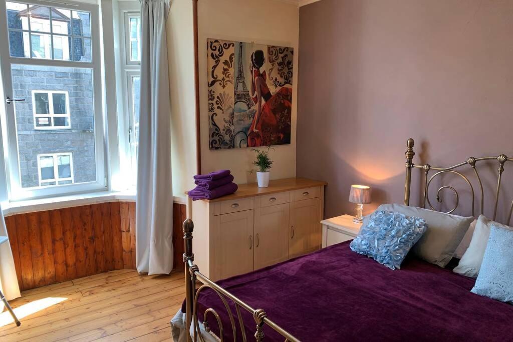 Spacious 2 Bedroom Apartment In Aberdeen City Екстер'єр фото
